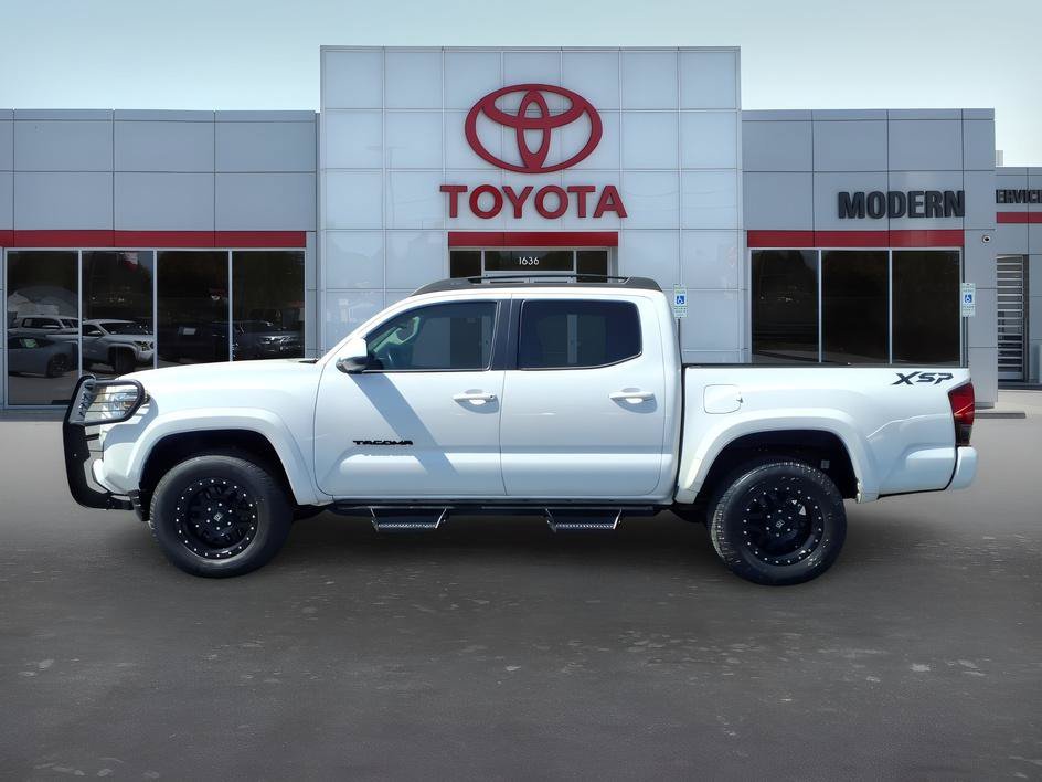 Used 2019 Super White Toyota SR5 image 2