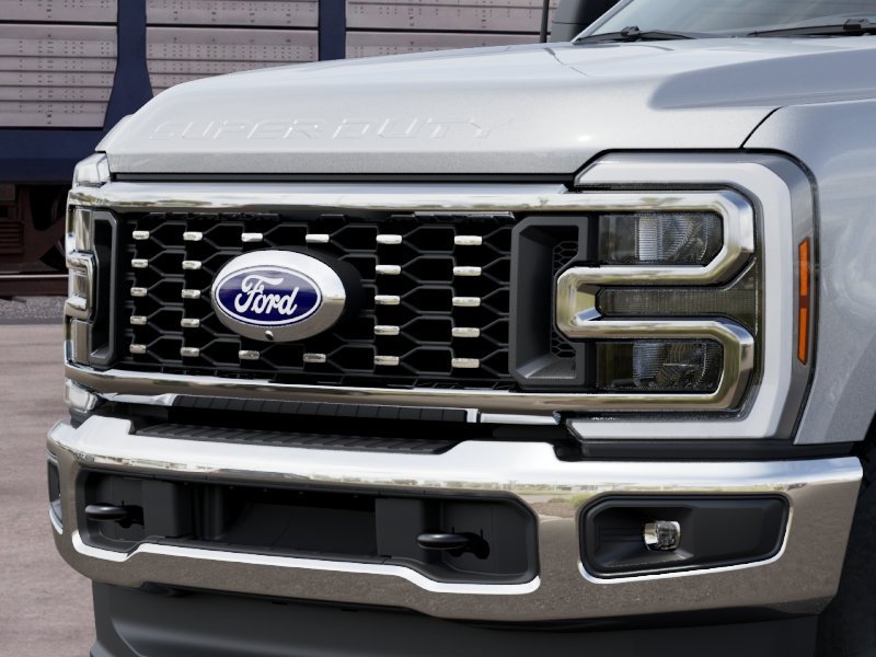 New 2027 Iconic Silver Metallic Ford F-350® XLT image 17