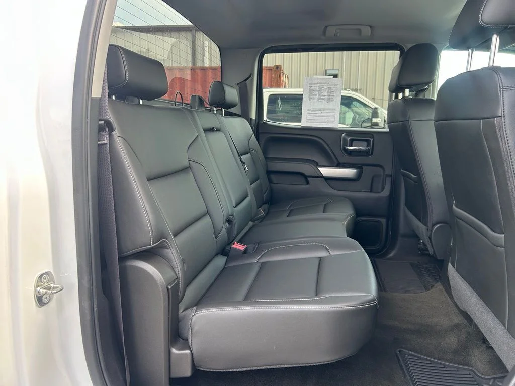 Used 2016 Summit White Chevrolet LT image 24