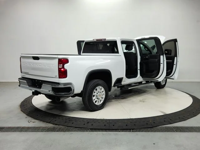 Used 2023 White Chevrolet LT image 16