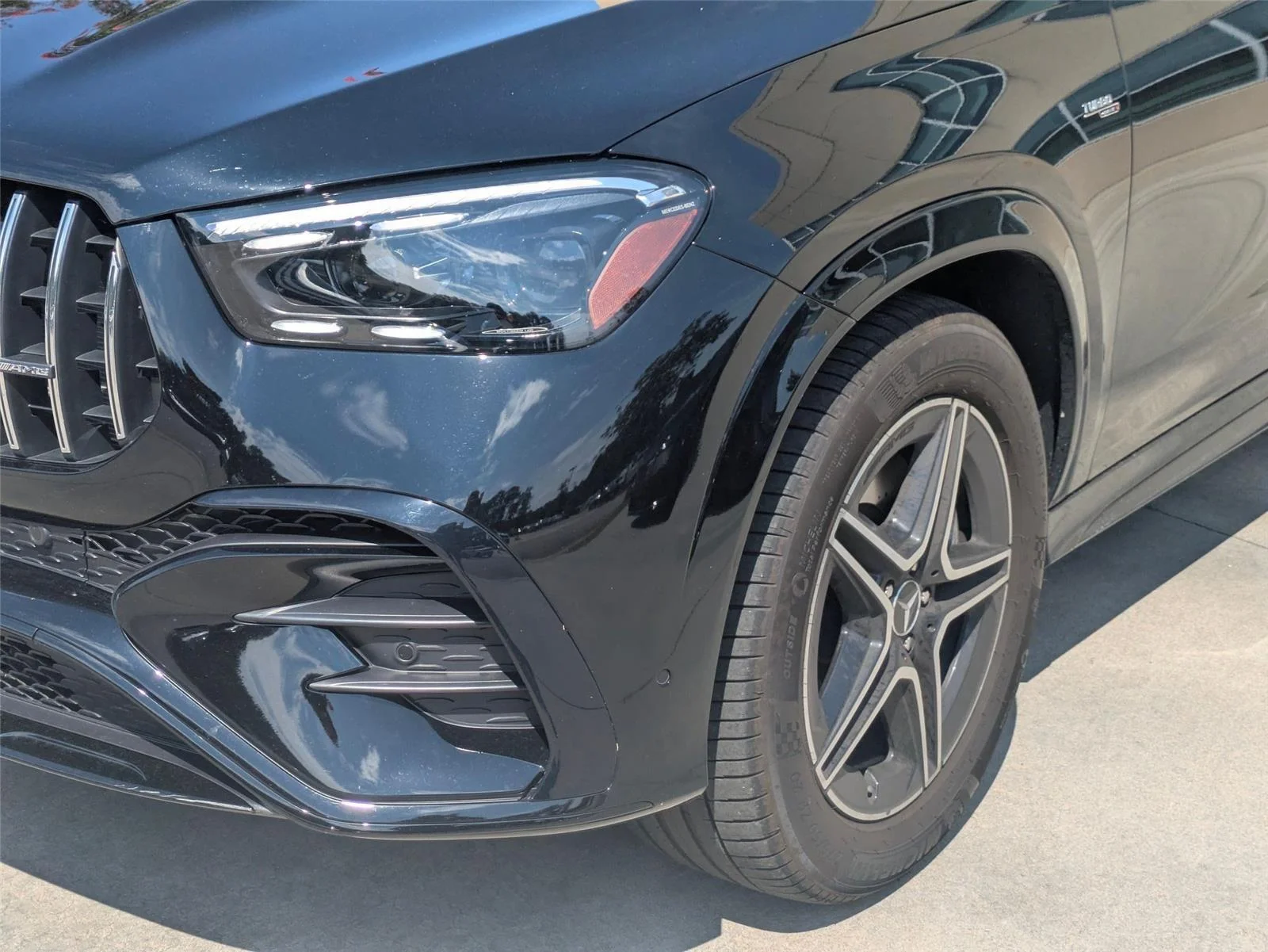 Used 2025 Black Mercedes-Benz AMG® GLE 53 image 9