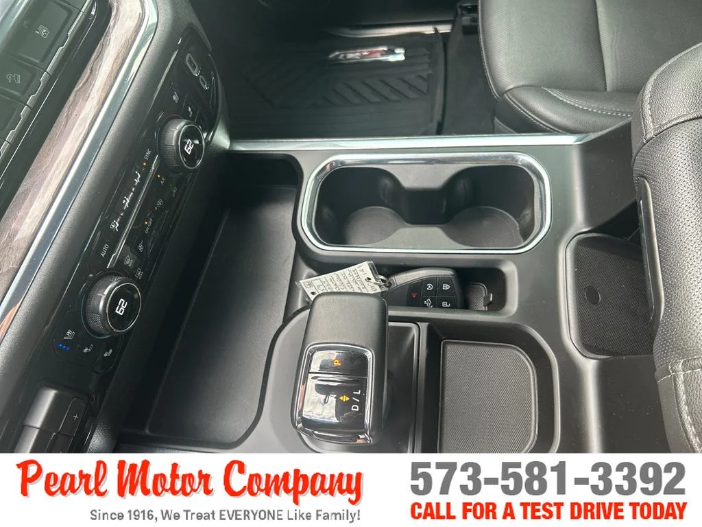 Used 2024 Summit White Chevrolet LTZ image 20