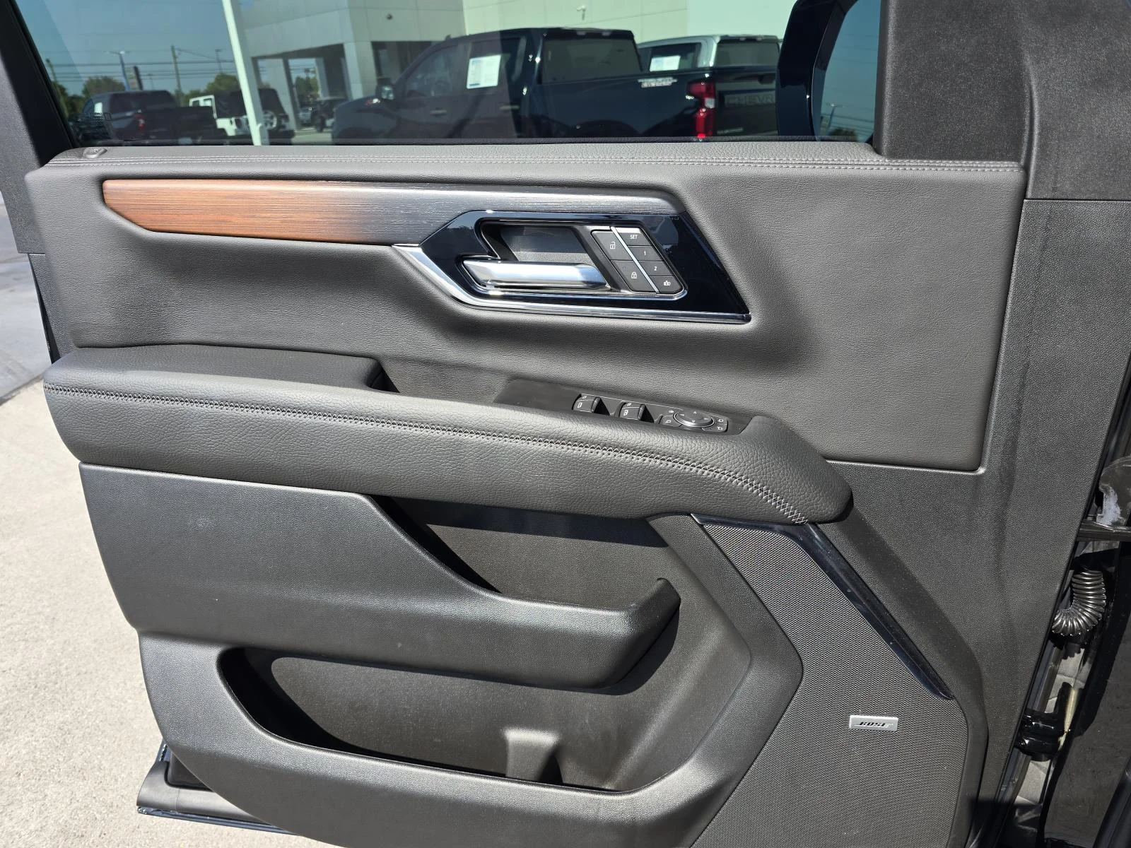 Used 2026 Onyx Black GMC Denali image 18