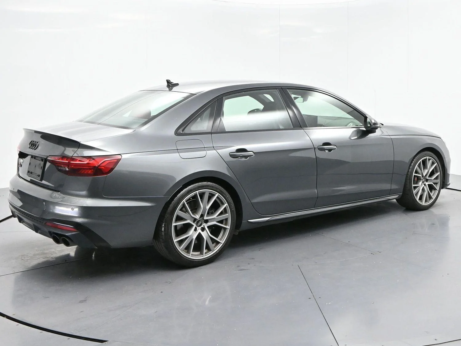 Used 2024 Daytona Gray Pearl Effect Audi Premium Plus image 7