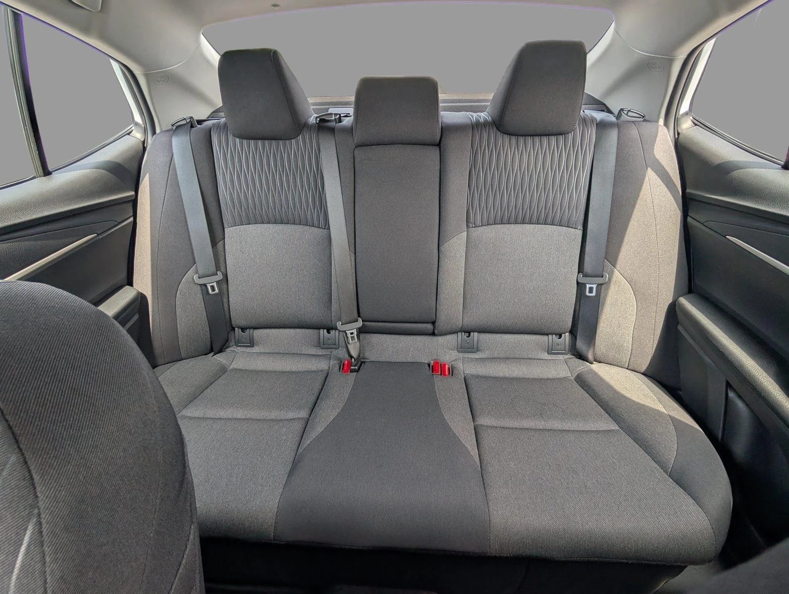 Used 2025 Ice Cap Toyota LE image 26