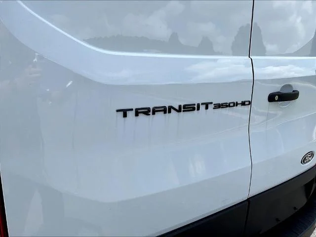 New 2026 Oxford White Ford Cargo Van image 45