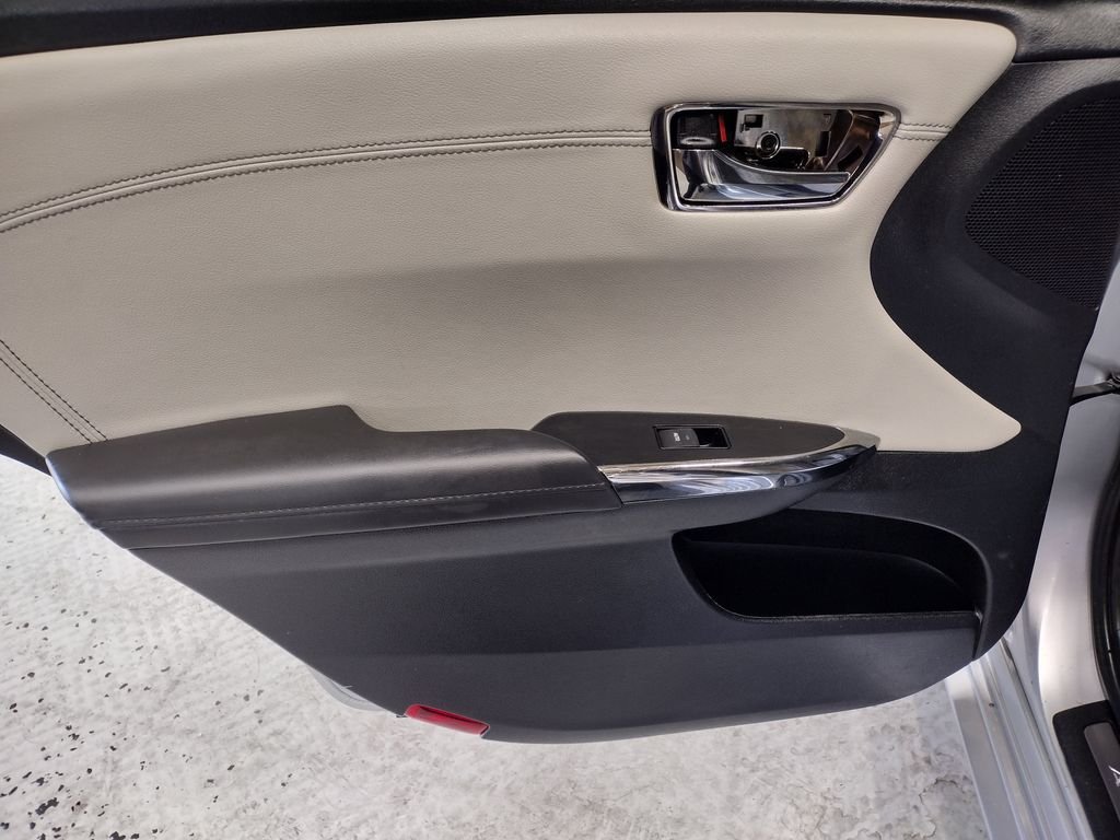 Used 2018 Silver Toyota Limited image 26