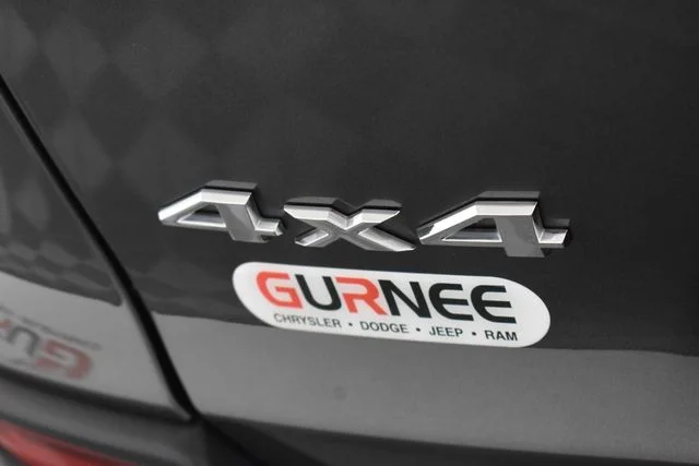 2022 Jeep Cherokee Latitude Lux - Photo 19