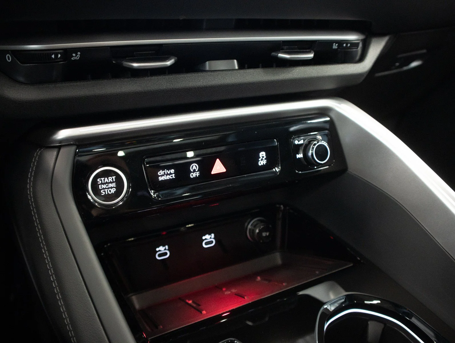 New 2026 Glacier White Metallic Audi Premium Plus image 23