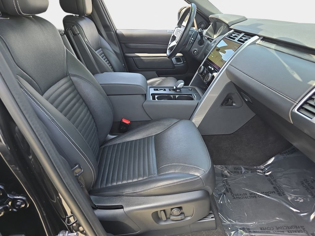 Used 2023 Black Land Rover S R-Dynamic image 10