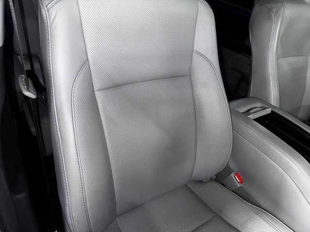 Used 2016 Predawn Gray Mica Toyota Limited/1-Owner/Heated-AC Seats image 21