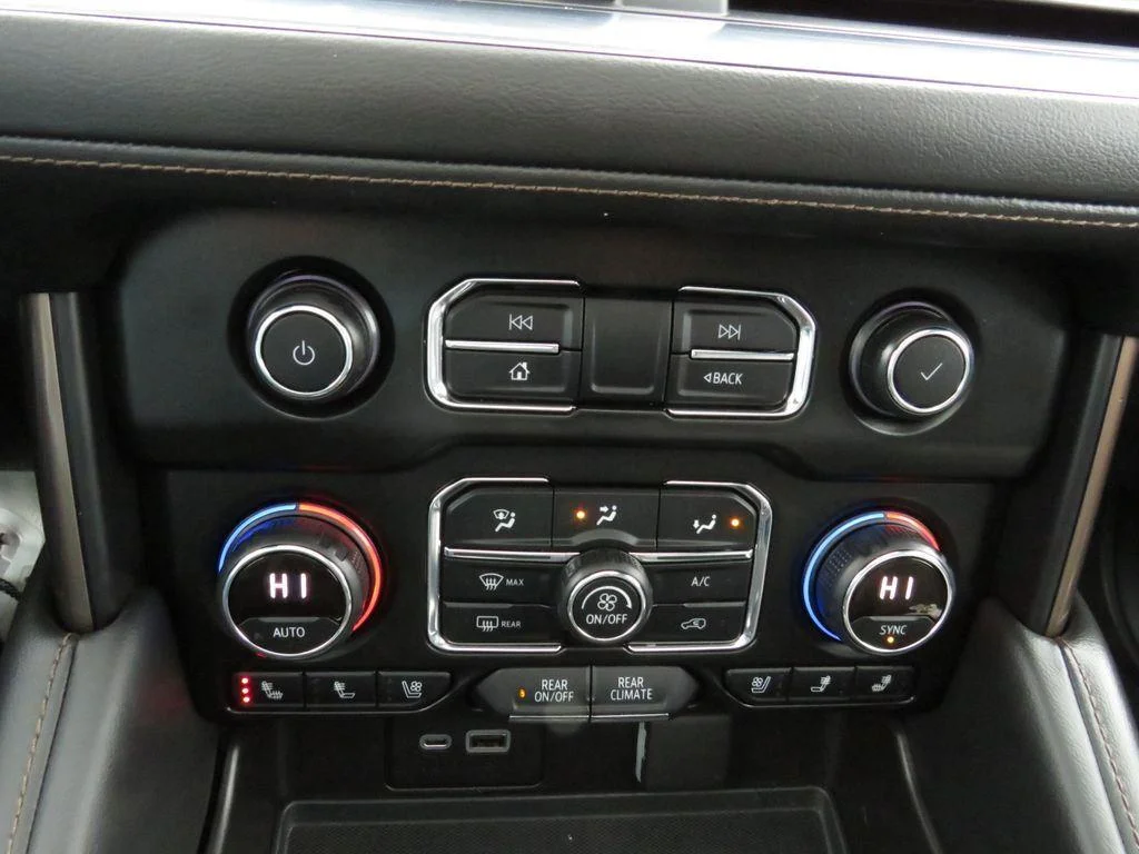 Used 2021 Black Chevrolet High Country image 31