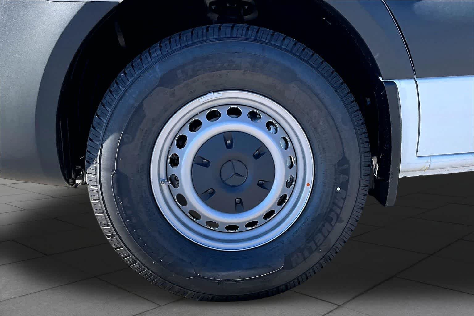 New 2026 Arctic White Mercedes-Benz  image 18