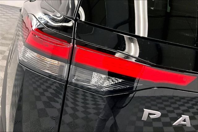 New 2026 Super Black Nissan Platinum image 18