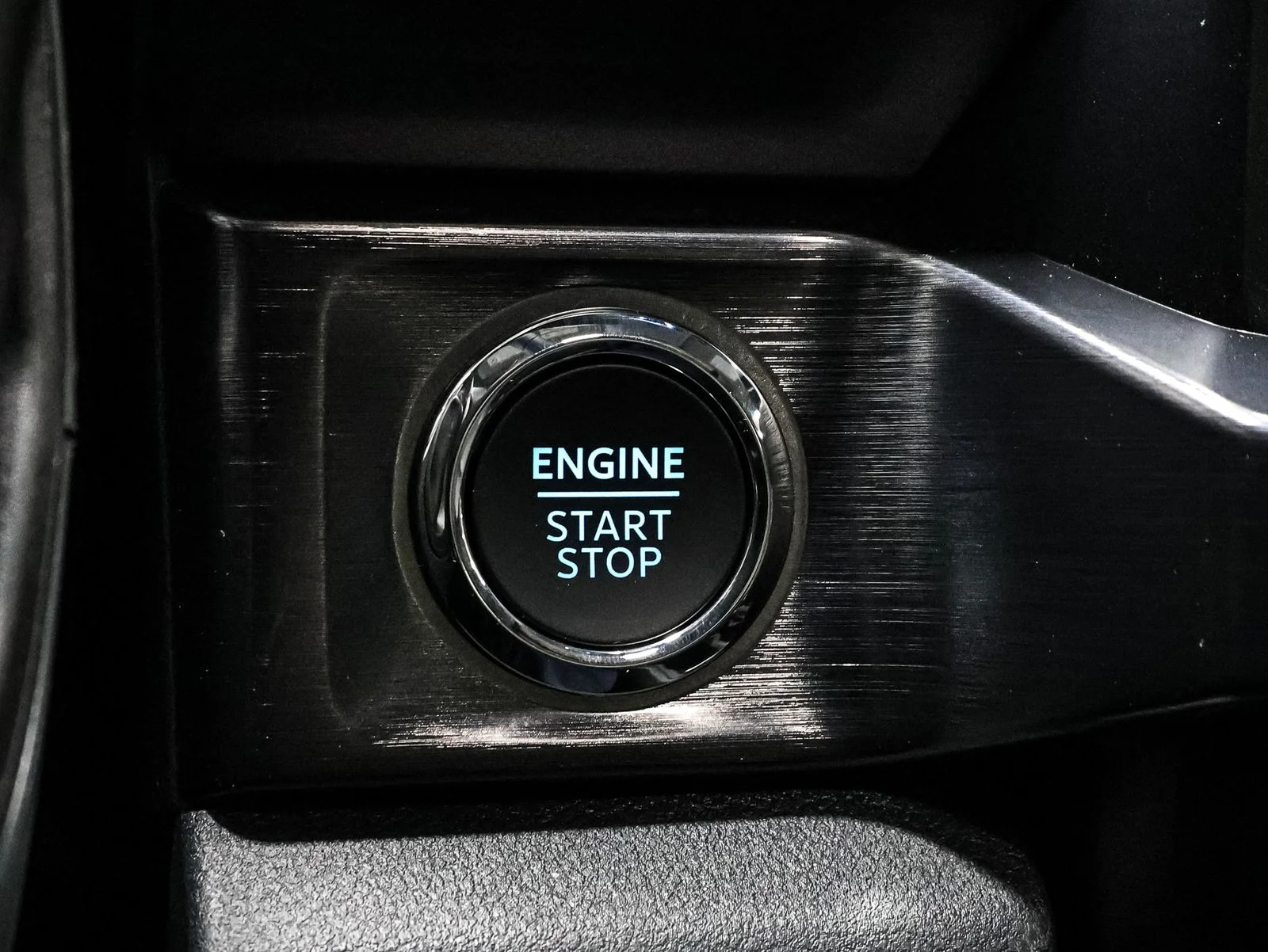 New 2026 Avalanche Ford F-350® Lariat® image 41