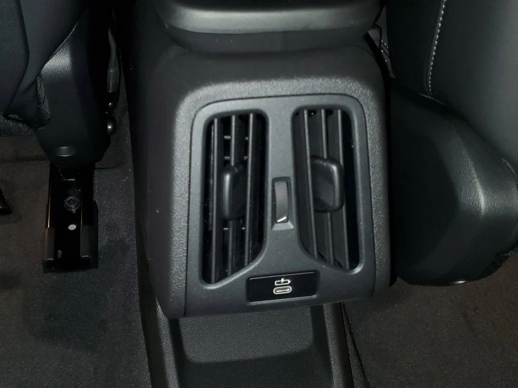 2026 BMW X1 28i - Photo 12