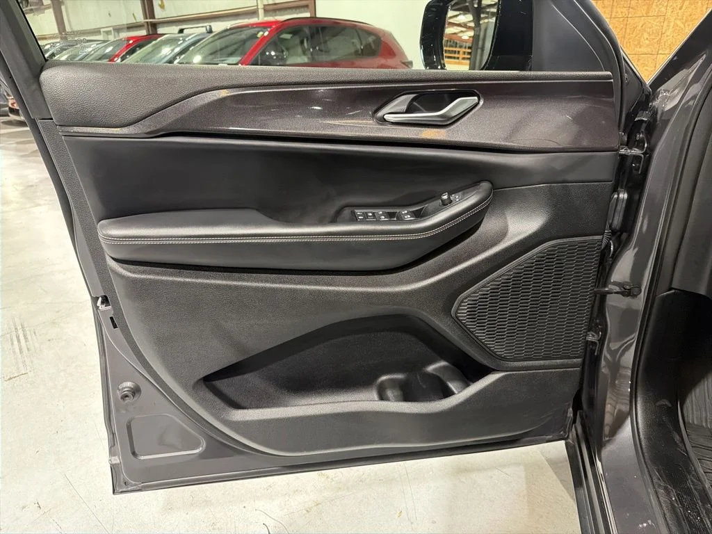 Used 2023 Gray Jeep Altitude X image 25