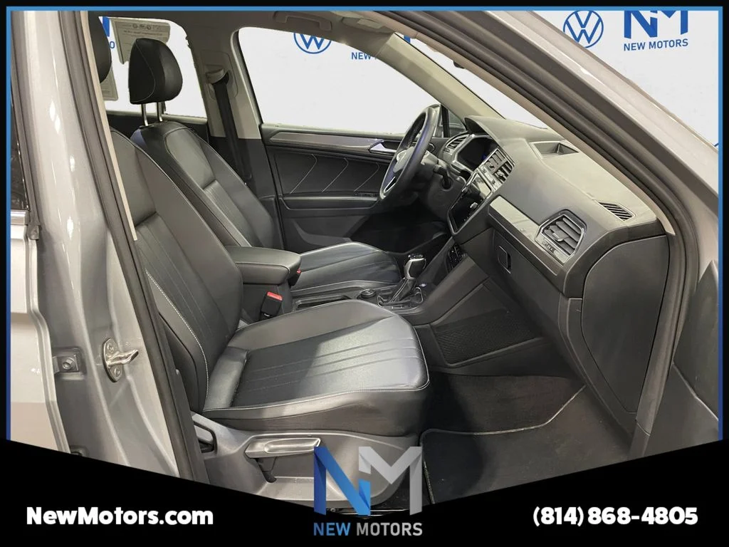 Used 2023 Pyrite Silver Metallic Volkswagen 2.0T SE image 15