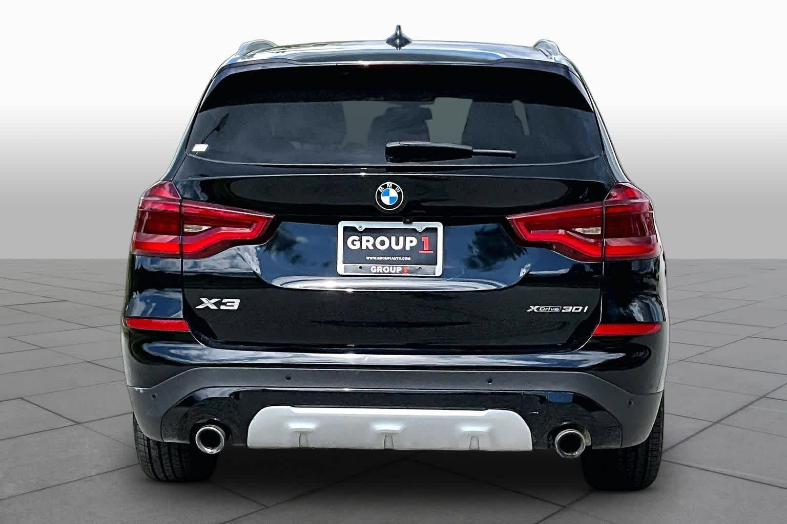 Used 2021 Jet Black BMW xDrive30i image 5