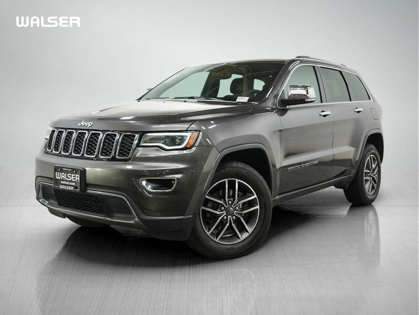 Used 2019 Granite Crystal Metallic Clearcoat Jeep Limited image 1