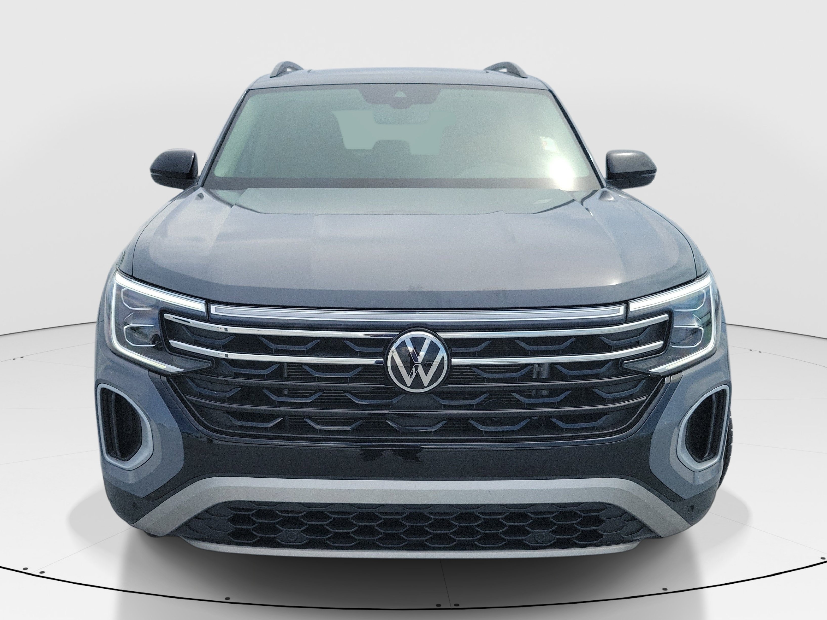 Used 2026 Gray Volkswagen 2.0T Peak Edition image 2