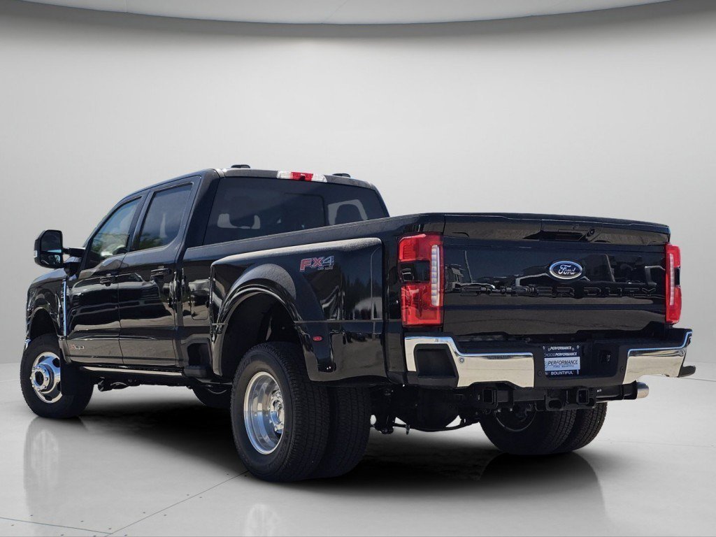 New 2026 Agate Black Metallic Ford LARIAT image 25