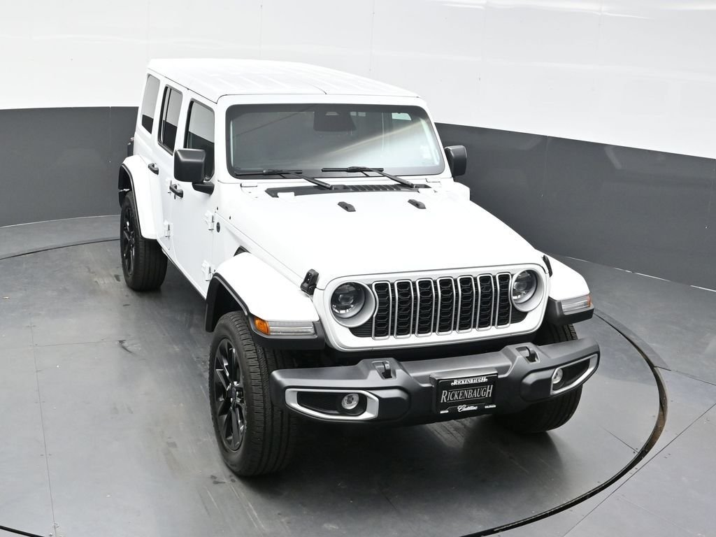 Used 2025 White Jeep Sahara 4xe image 31