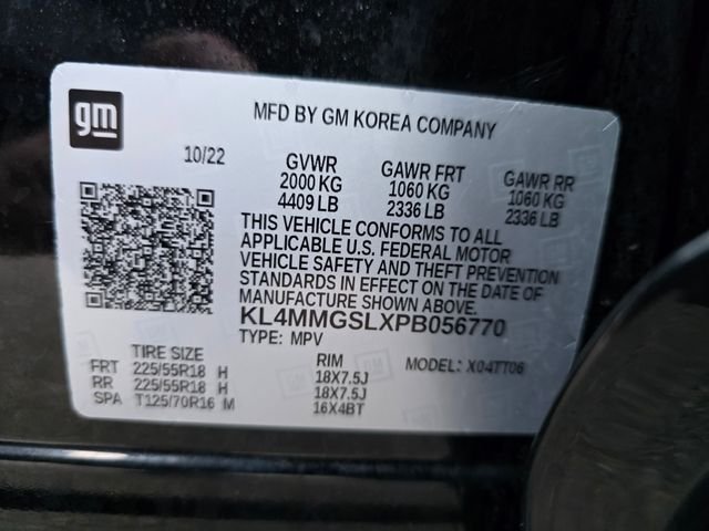 Used 2023 Black Buick Essence image 26
