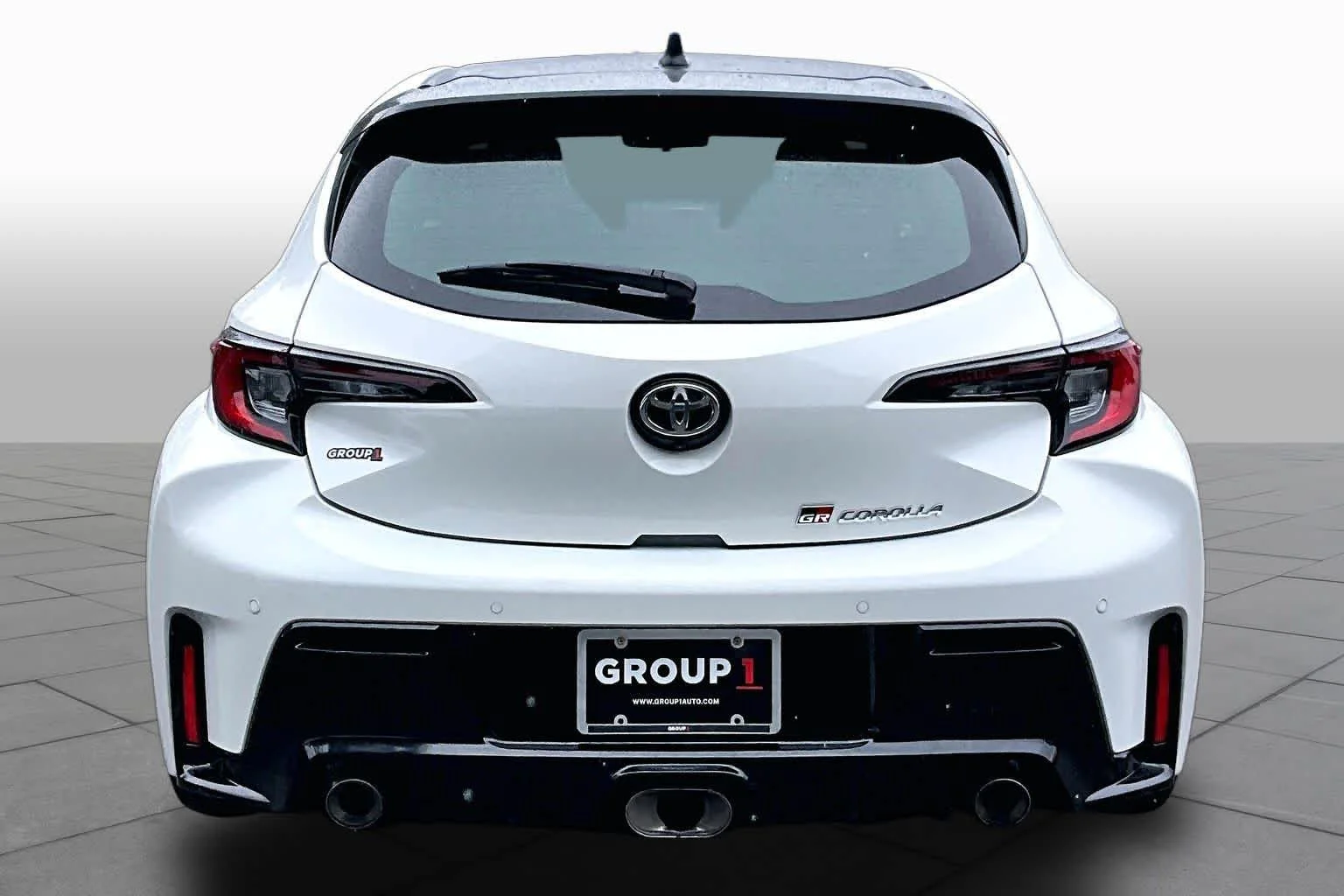 Used 2025 Ice Cap Toyota Premium Plus image 5