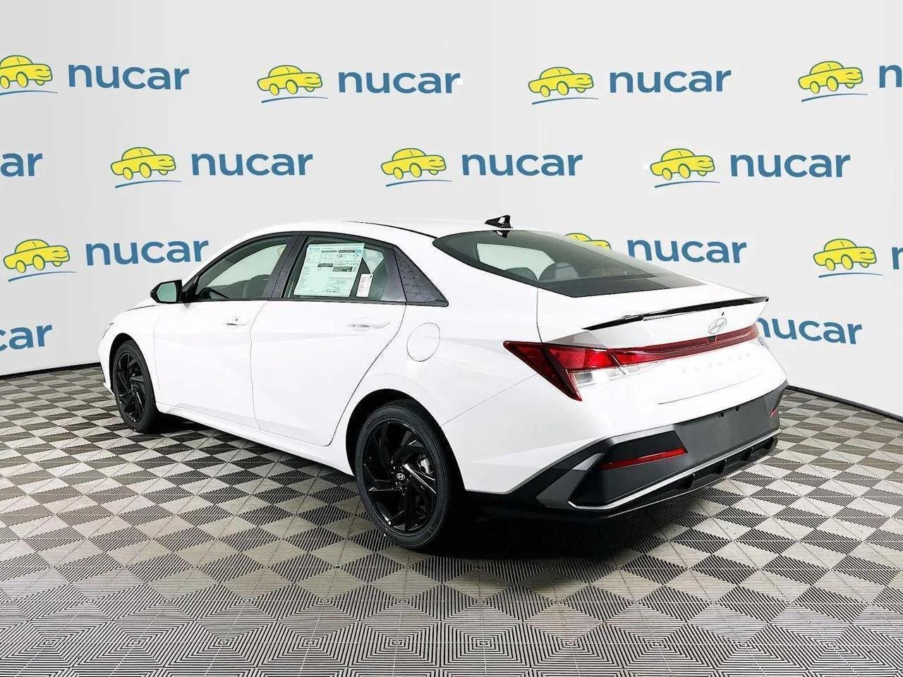 2026 Hyundai Elantra — photo 5