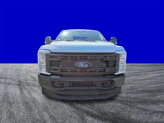 New 2027 White Ford XL image 9