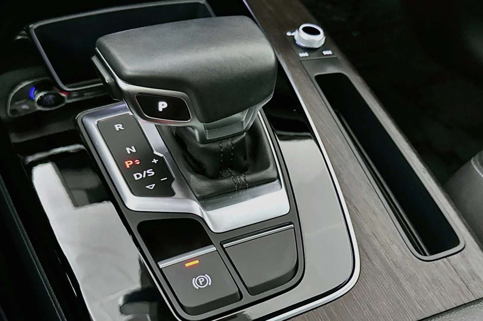 Used 2023 Brilliant Black Audi Premium image 7