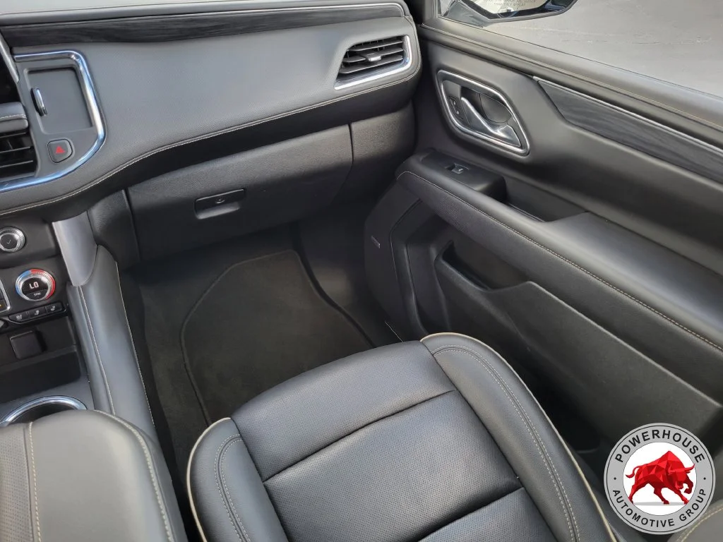 Used 2024 White GMC SLT image 22
