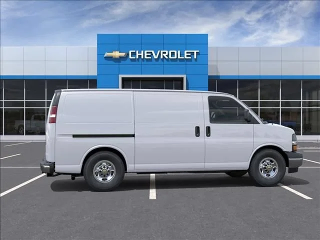 New 2026 Summit White Chevrolet WT image 5