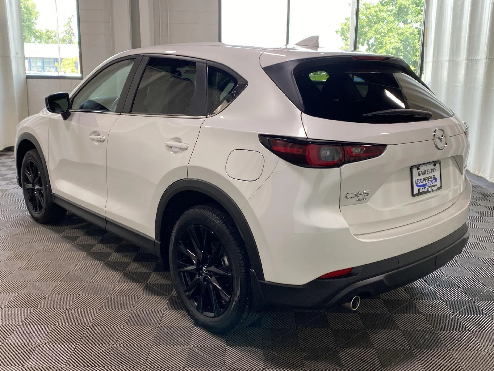 Used 2025 Rhodium White Metallic Mazda 2.5 S Carbon Edition image 5