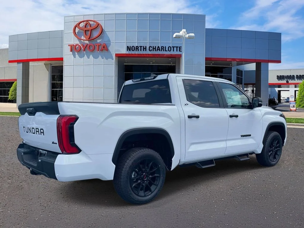 New 2026 Ice Cap Toyota SR5 image 8