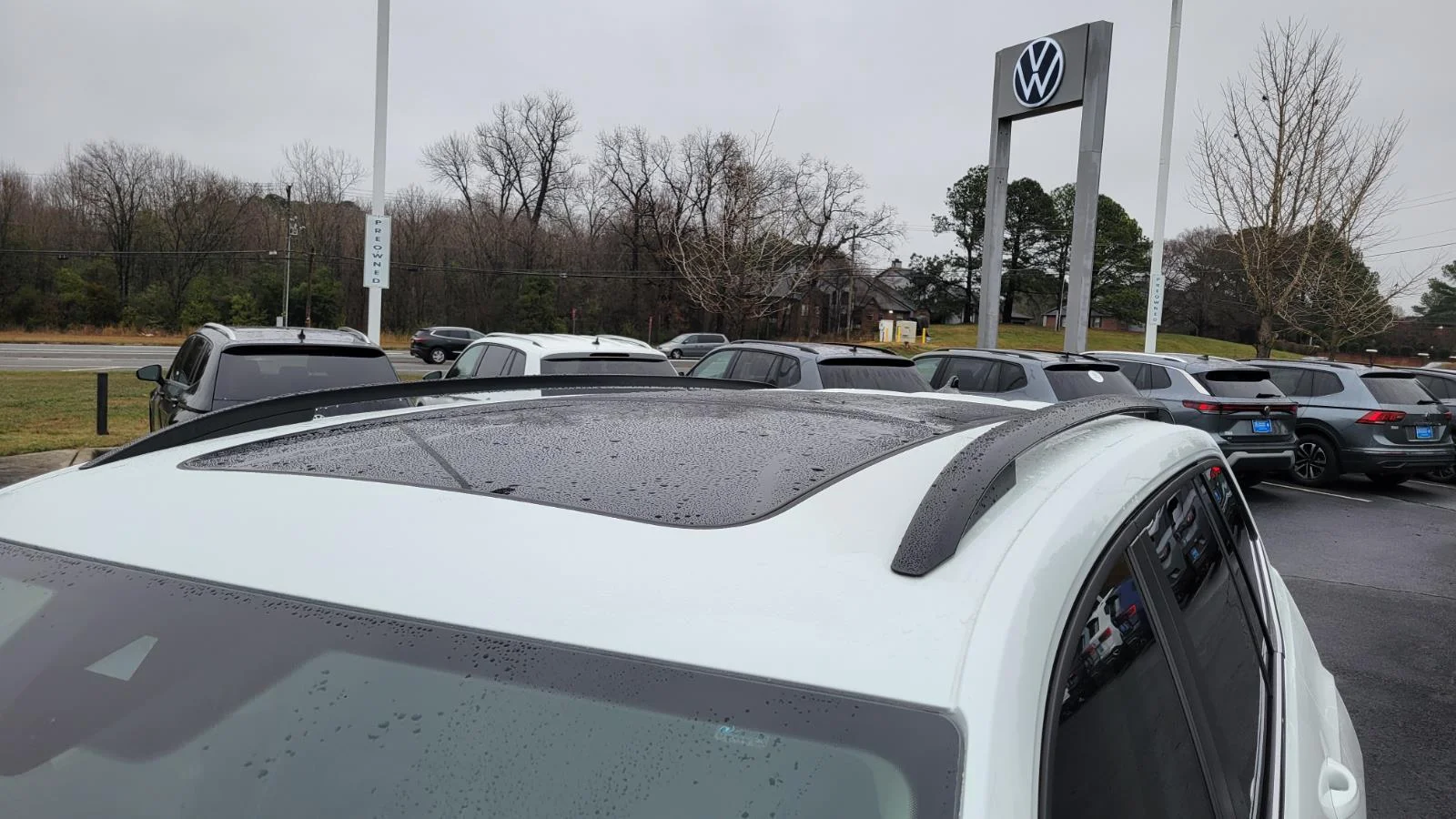 New 2026 Opal White Pearl Volkswagen 2.0T SE w/Technology image 9