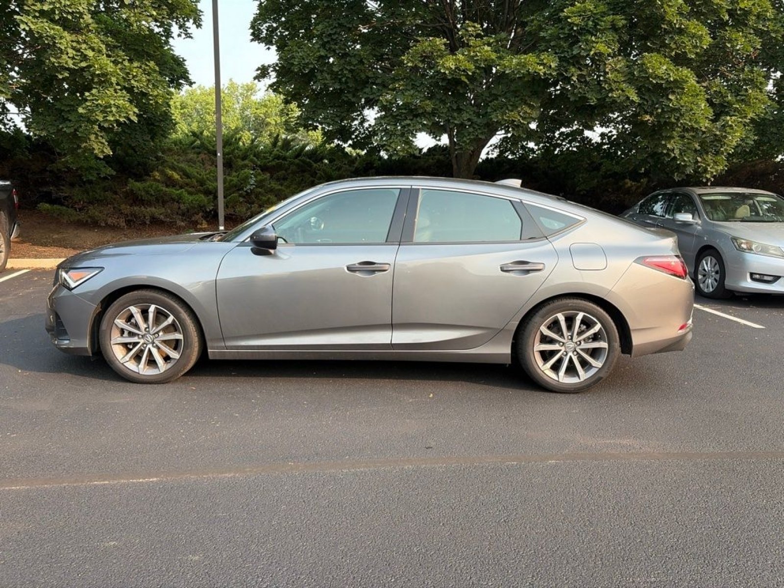 Used 2024 Liquid Carbon Metallic Acura Base image 9
