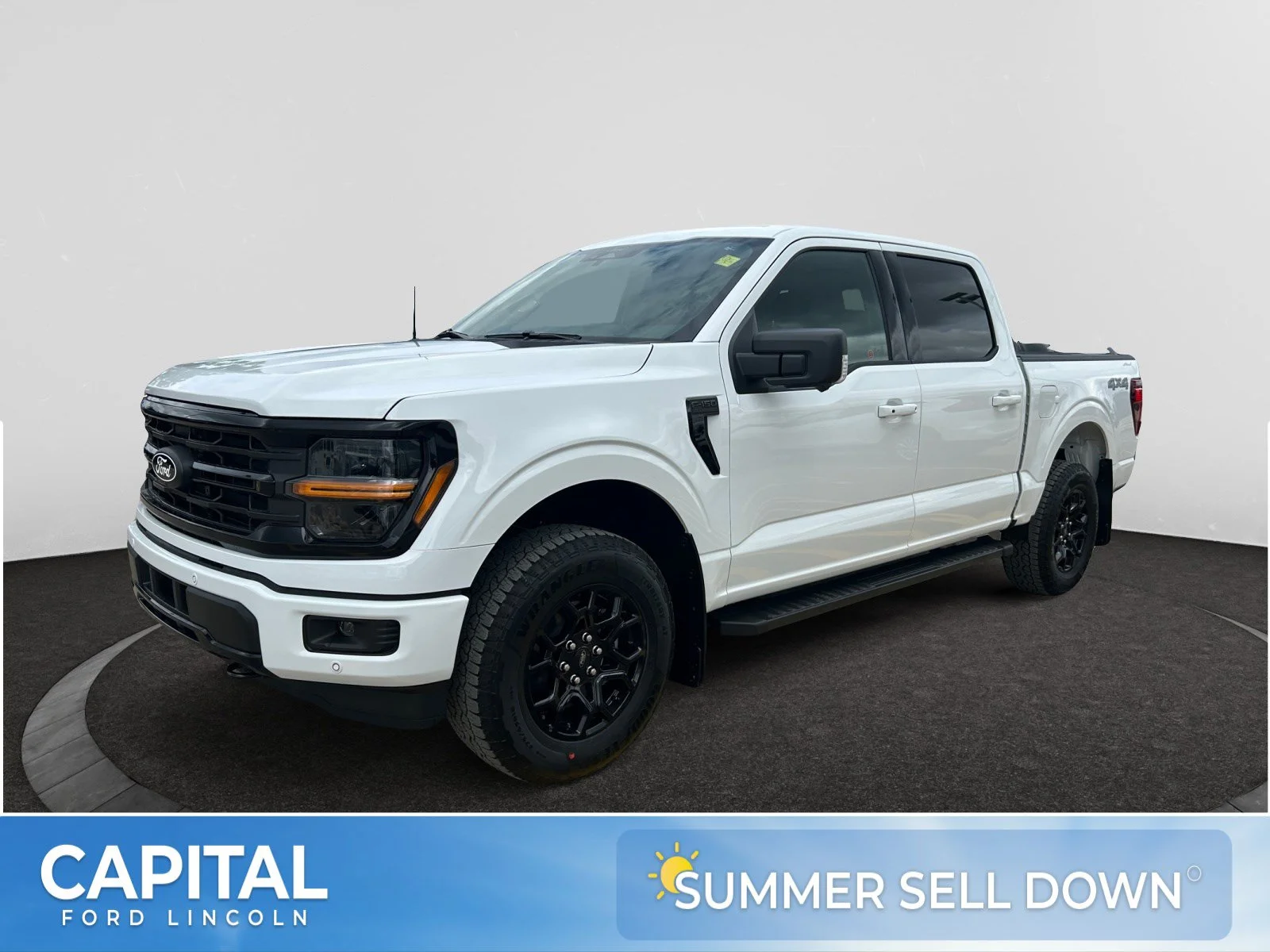 New 2026 Oxford White Ford XLT image 1