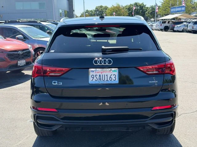 Used 2023  Audi Premium image 9