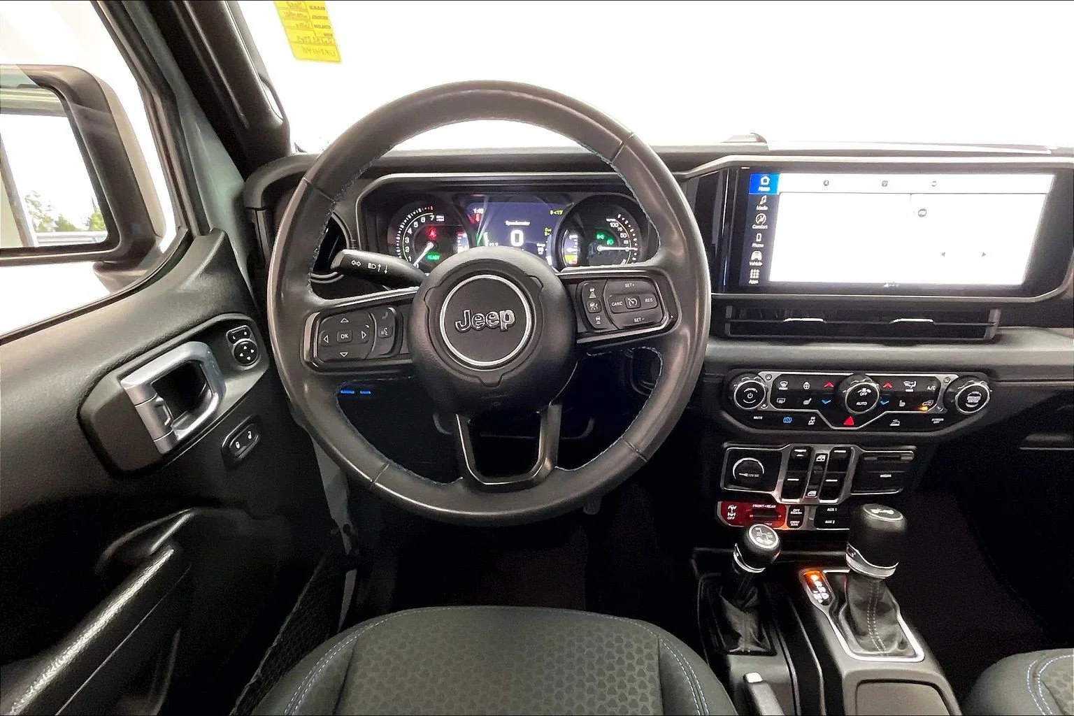 Used 2024 Earl Clearcoat Jeep Rubicon 4xe image 4