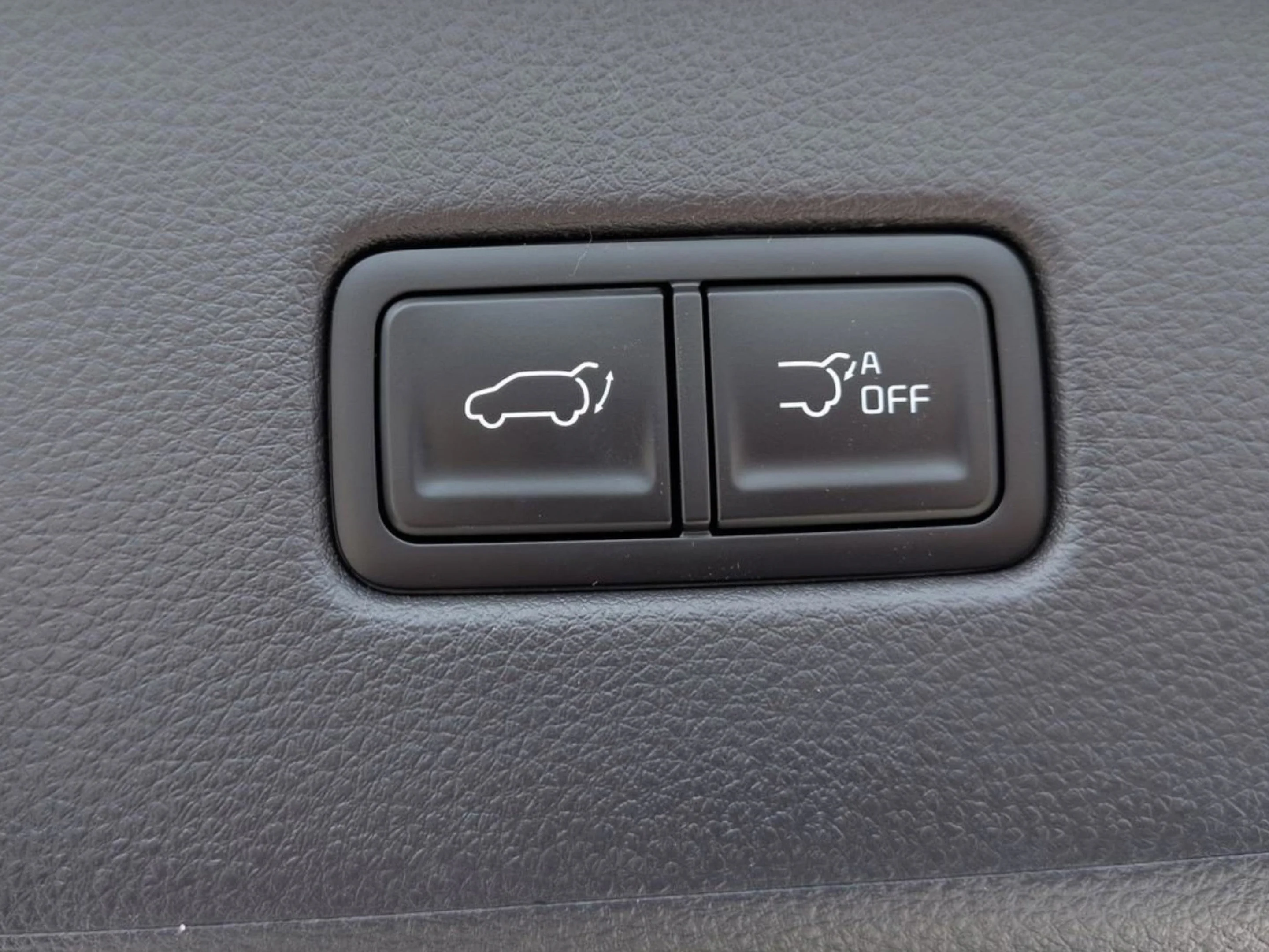 New 2026 Ceramic Silver Kia SX Prestige image 31