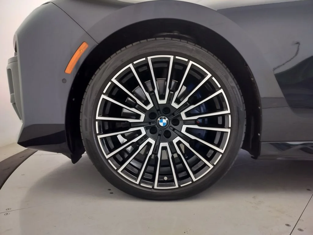 Certified Used 2025 Carbon Black Metallic BMW 760i xDrive image 5
