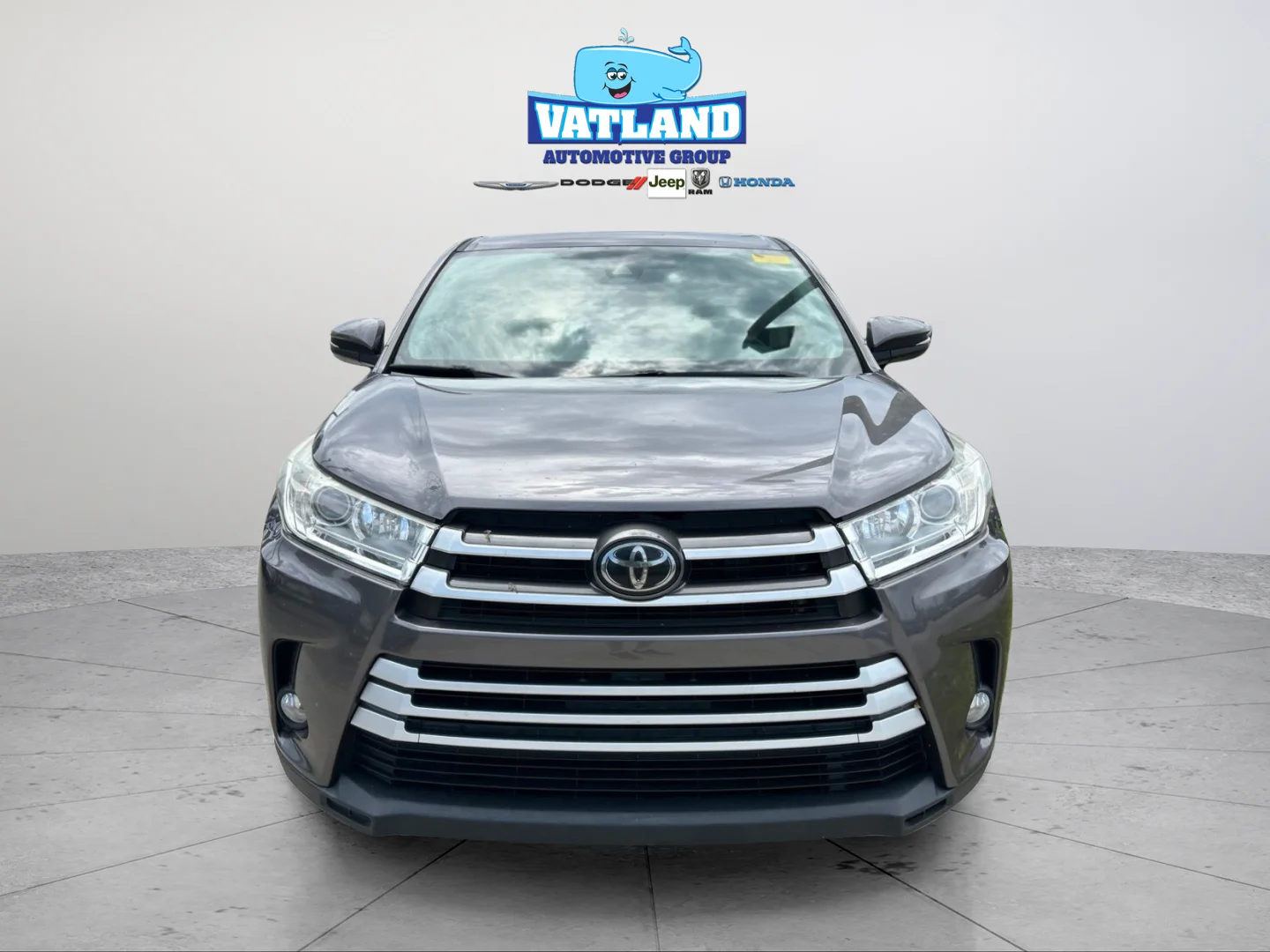 Used 2019 Predawn Gray Mica Toyota LE Plus image 8