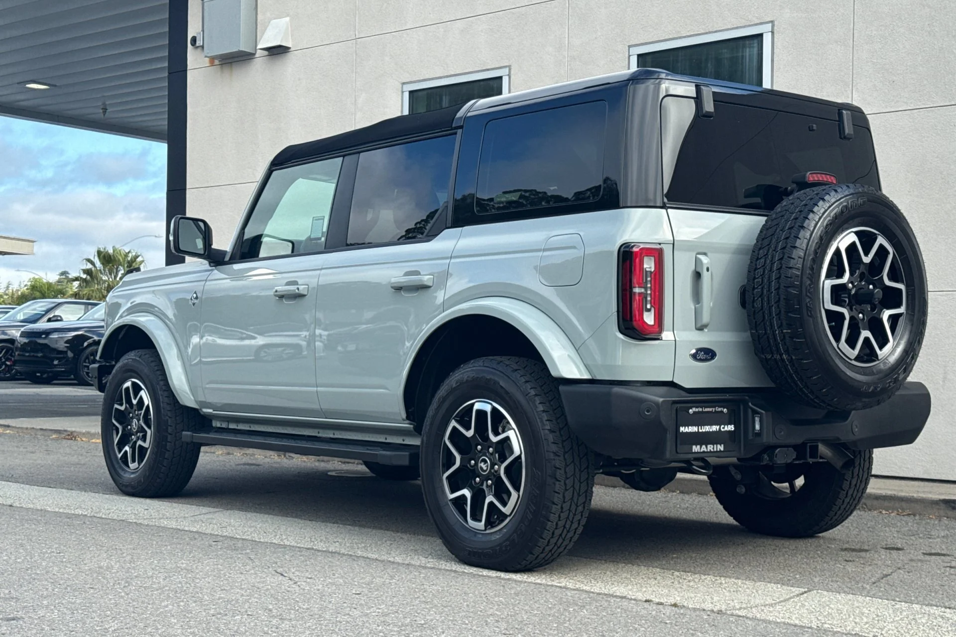 Used 2024 Cactus Gray Ford Outer Banks 4-Door image 6