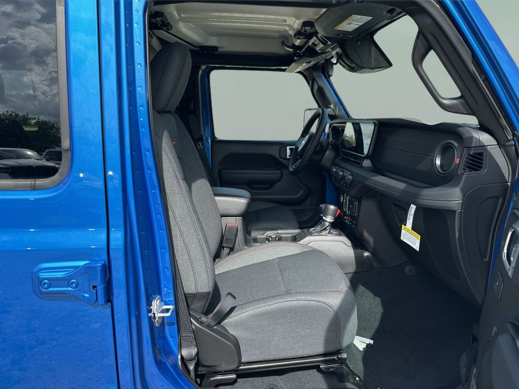 New 2026 Hydro Blue Pearl-Coat Exterior Paint Jeep Rubicon image 28