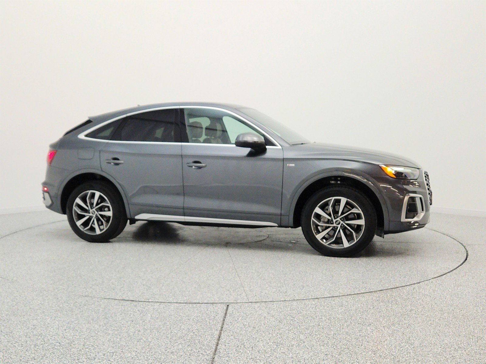 Used 2023 Daytona Gray Pearl Effect Audi S line Premium Plus 45 TFSI quattro image 4