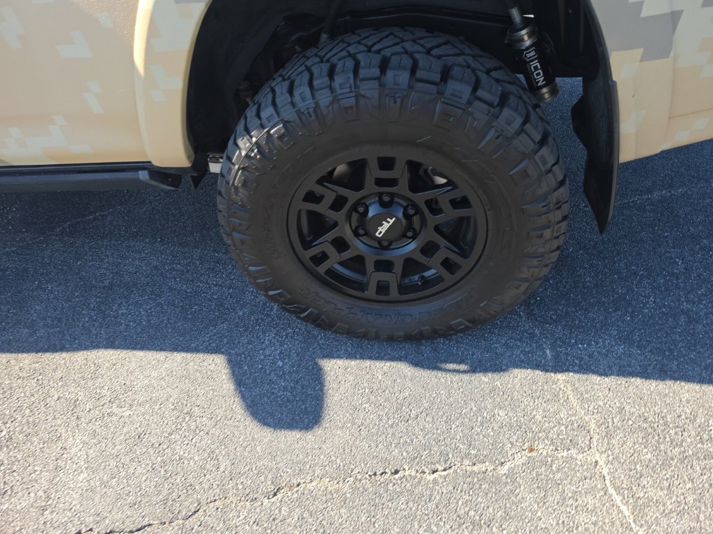Used 2018 Magnetic Gray Metallic Toyota TRD Pro image 29