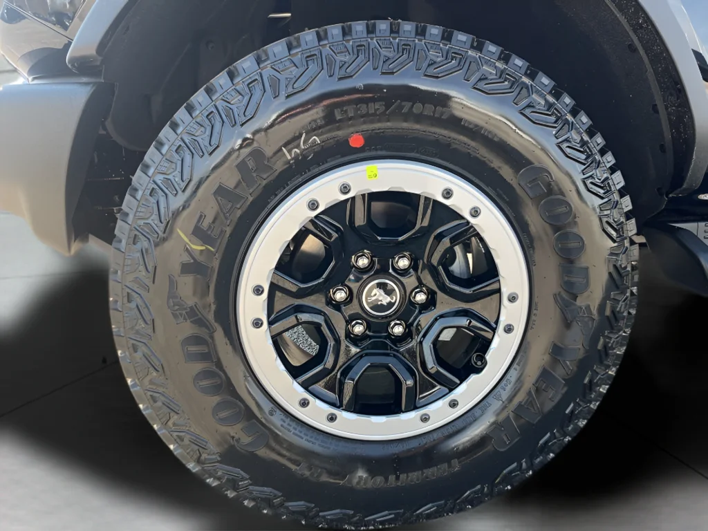 New 2026 Shadow Black Ford Outer Banks® image 9