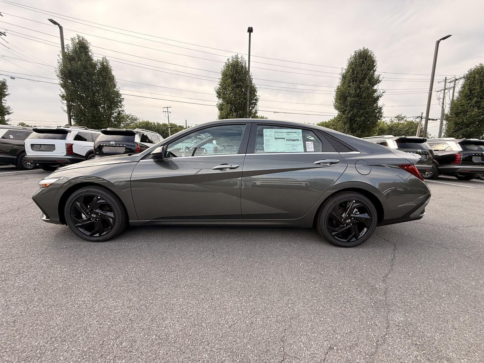 New 2026 Amazon Gray Hyundai SEL Sport image 8